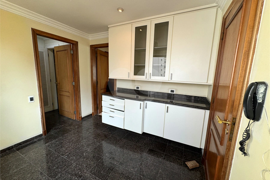 Apartamento à venda com 4 quartos, sendo 3 suítes, em Santana, São Paulo, SP