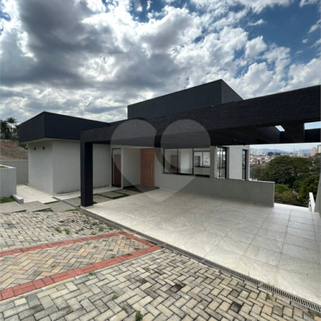 Casa à venda com 3 suítes no condomínio Spazio Design, Bragança Paulista - SP