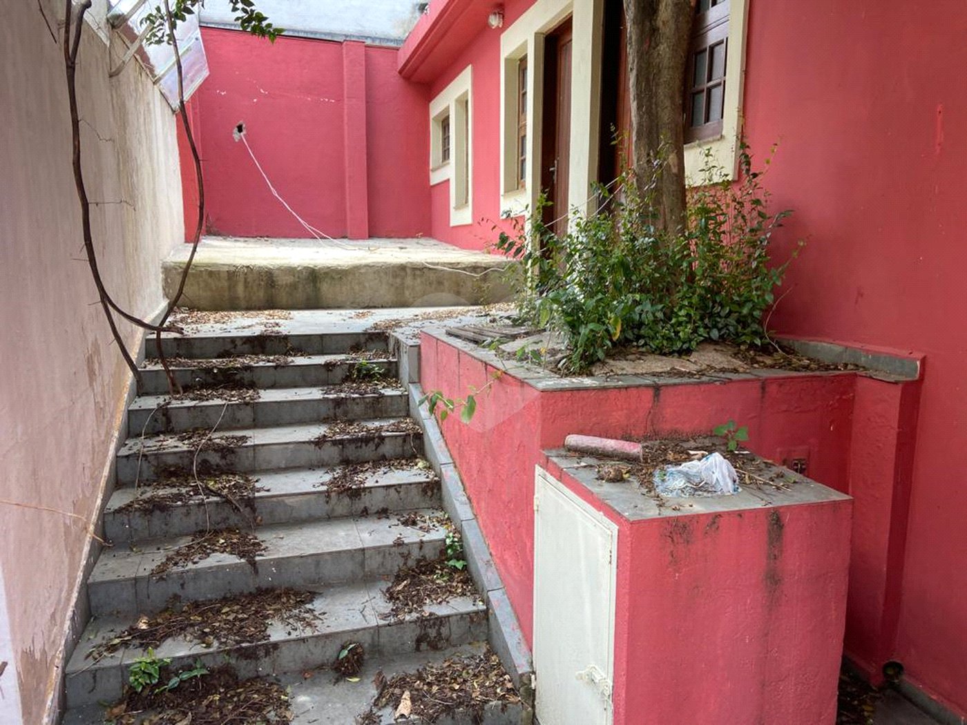 Casa Térrea à venda com 4 quartos em Santana, São Paulo, SP