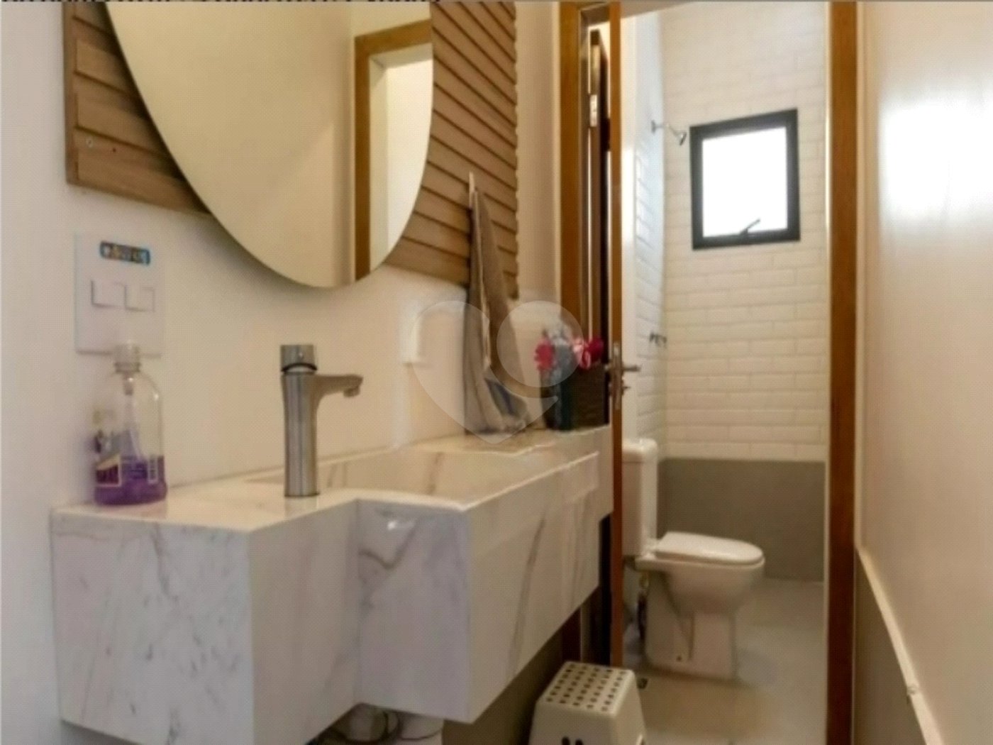 Casa à venda com 4 quartos, sendo 2 suítes, em Vila Gumercindo, São Paulo, SP