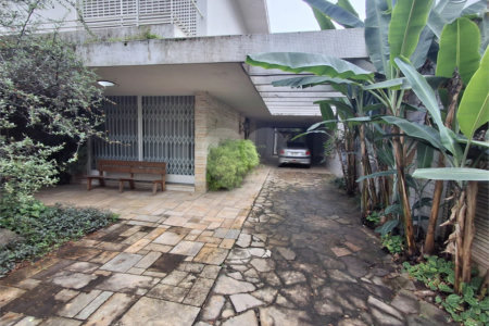 Sobrado à venda com 4 quartos, sendo 2 suítes, em Pinheiros, São Paulo, SP