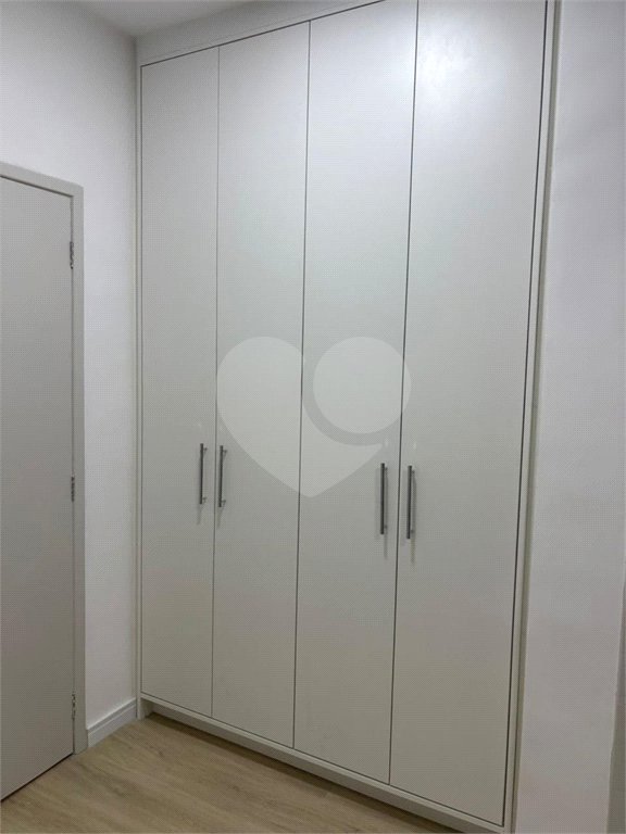 Casa à venda com 3 quartos, sendo 1 suíte, no condomínio Marselha IV, São Roque - SP