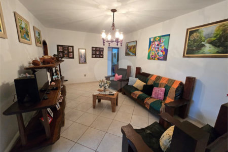 Sítio à venda com 6 quartos, sendo 5 suítes, em Área Rural de Itapetininga, Itapetininga, SP
