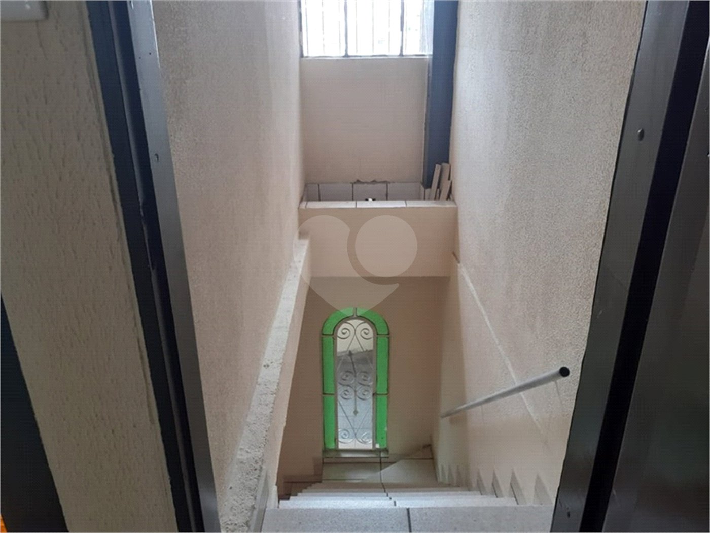 Sobrado à venda com 6 quartos, sendo 1 suíte,  em Jardim Las Vegas, Guarulhos, SP
