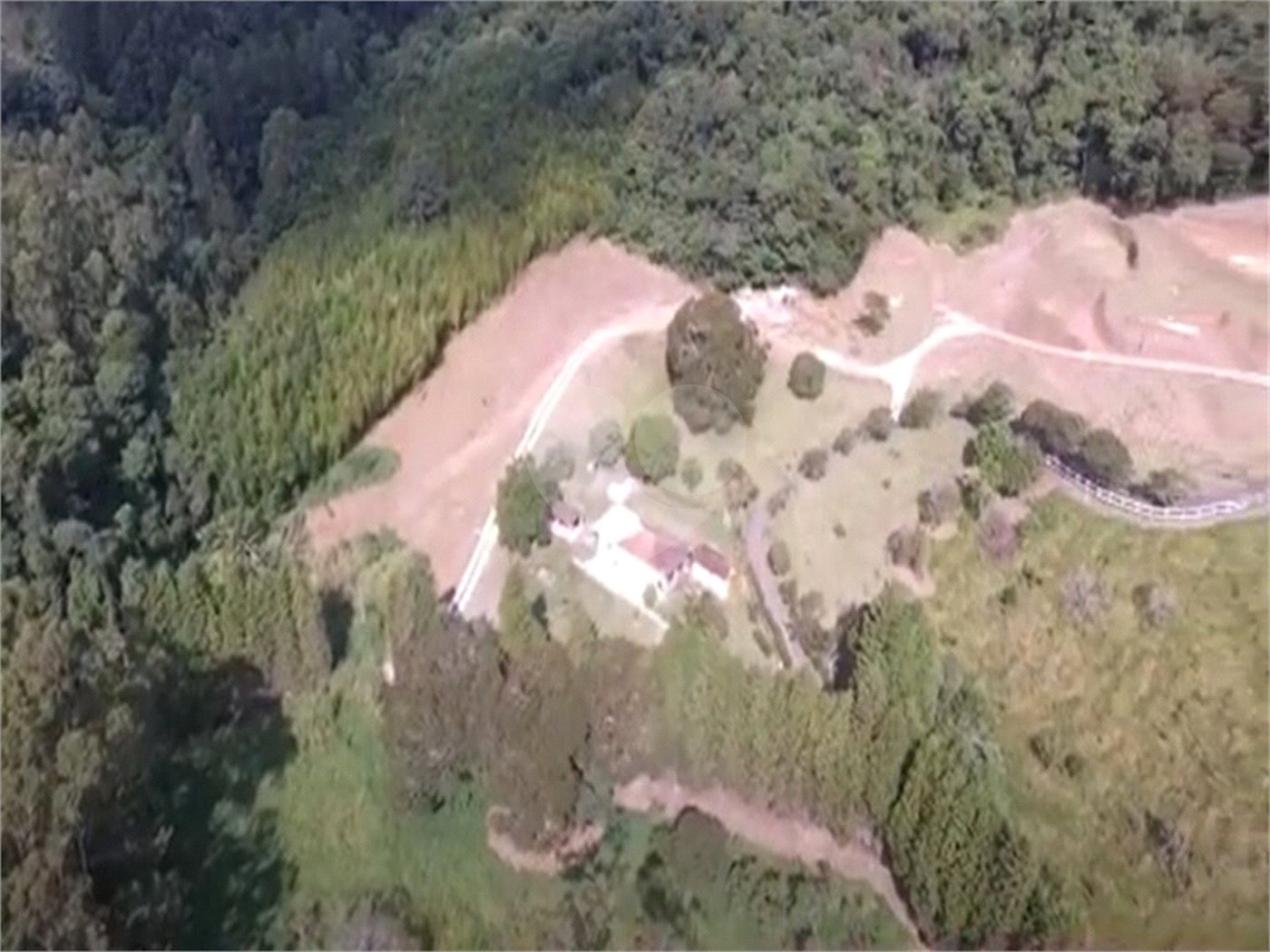Sítio à venda com 2 suítes em Gabriel Piza, São Roque, SP