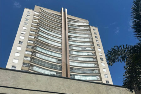 Apartamento à venda com 4 suítes em Vila Embaré, Valinhos, SP