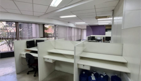 Sala à venda em Chácara Santo Antônio, São Paulo, SP
