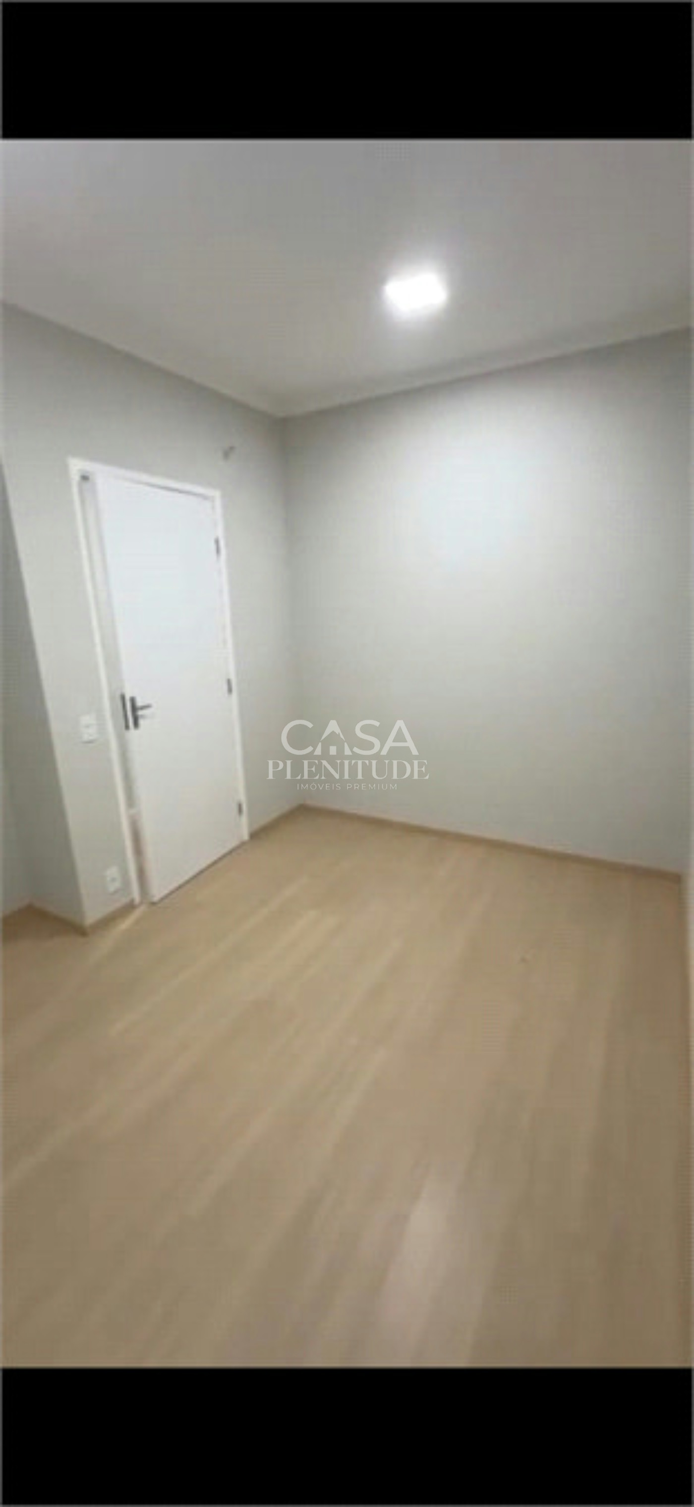 Apartamento à venda ou para alugar com 3 quartos, sendo 1 suíte,  em Jardim Santa Rosália, Sorocaba, SP