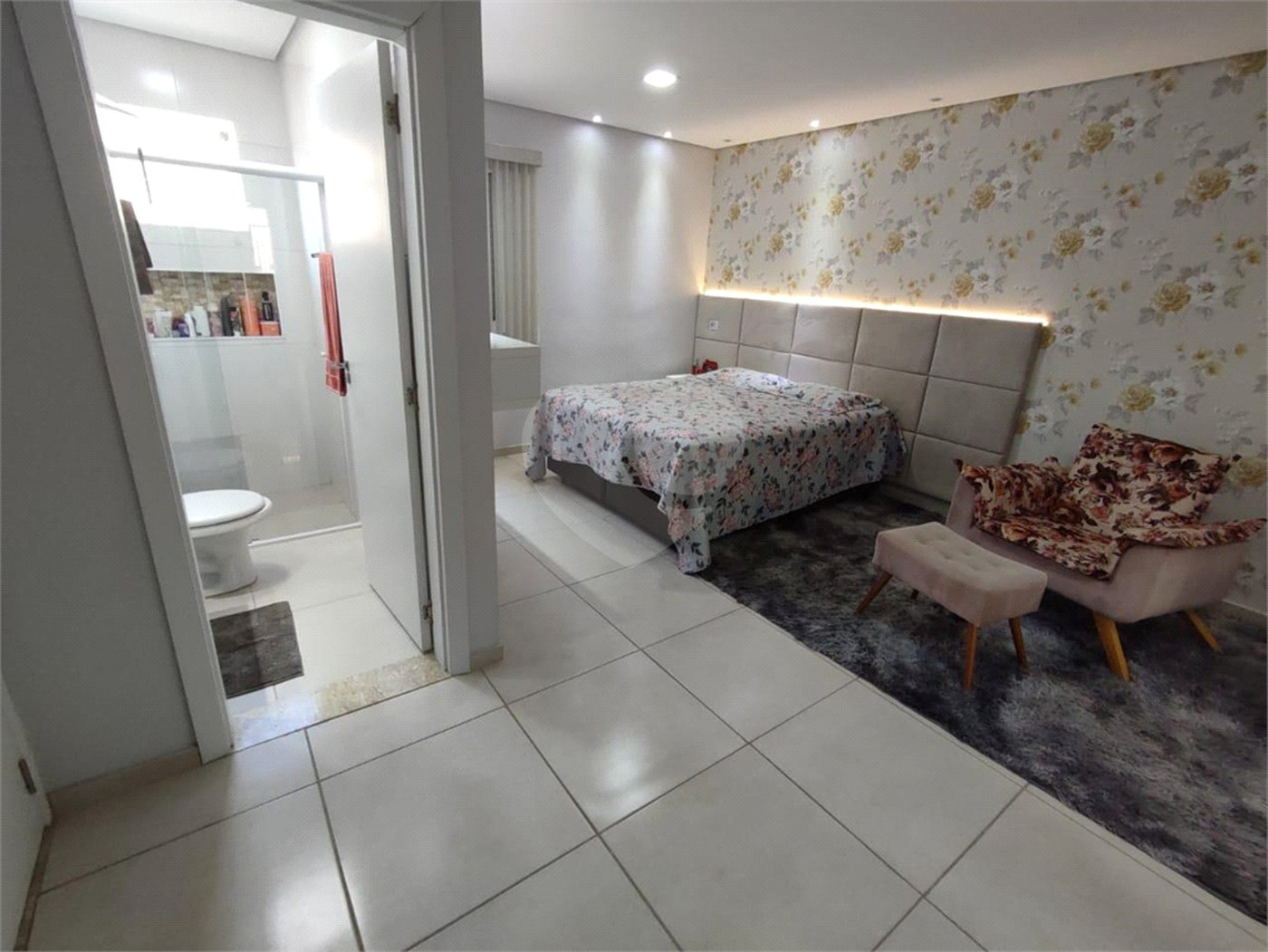 Apartamento à venda com 3 quartos, sendo 2 suítes,  em Jardim Camila, Mogi das Cruzes, SP