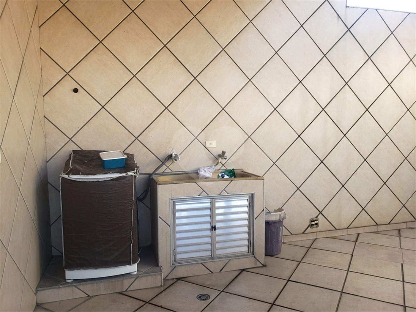 Sobrado à venda com 5 quartos, sendo 3 suítes, em Jaçanã, São Paulo, SP