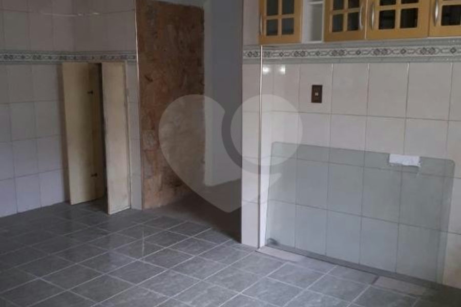 Sobrado à venda com 2 quartos em Tremembé, São Paulo, SP
