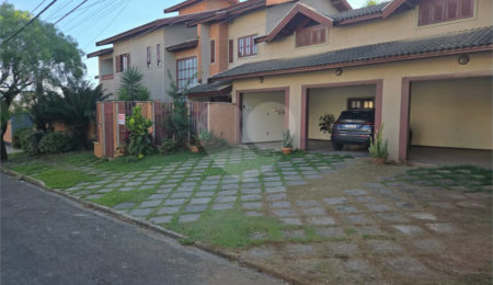 Sobrado à venda com 4 quartos, sendo 2 suítes,  em Vila Suíça, Indaiatuba, SP