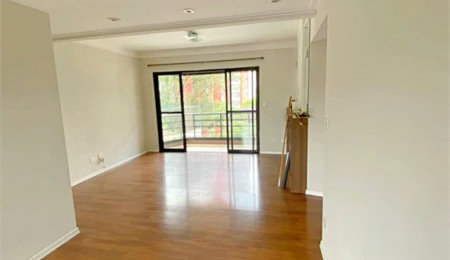 Apartamento à venda com 3 quartos, sendo 1 suíte,  em Vila Andrade, São Paulo, SP