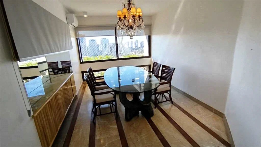 Duplex para alugar com 3 suítes em Real Parque, São Paulo, SP