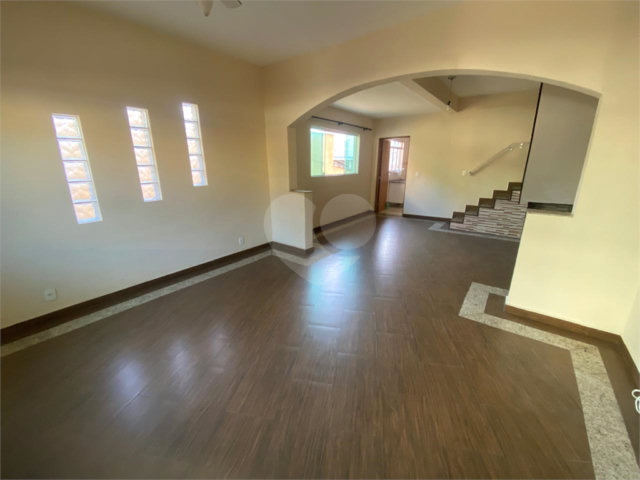 Casa à venda com 3 quartos, sendo 1 suíte,  em Santana, São Paulo, SP