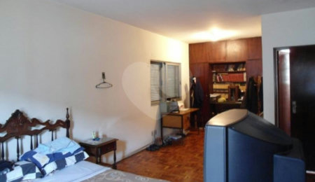 Casa à venda com 5 quartos, sendo 2 suítes,  em Planalto Paulista, São Paulo, SP