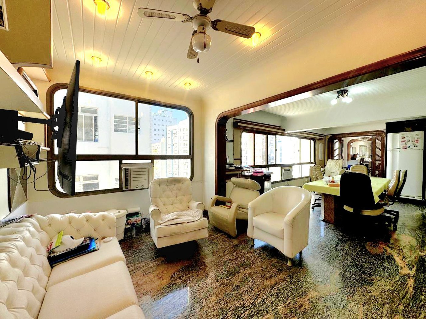 Apartamento próximo da praia com 4 dormitórios à venda, 257 m² por R$ 2.200.000 - Gonzaga - Santos/SP