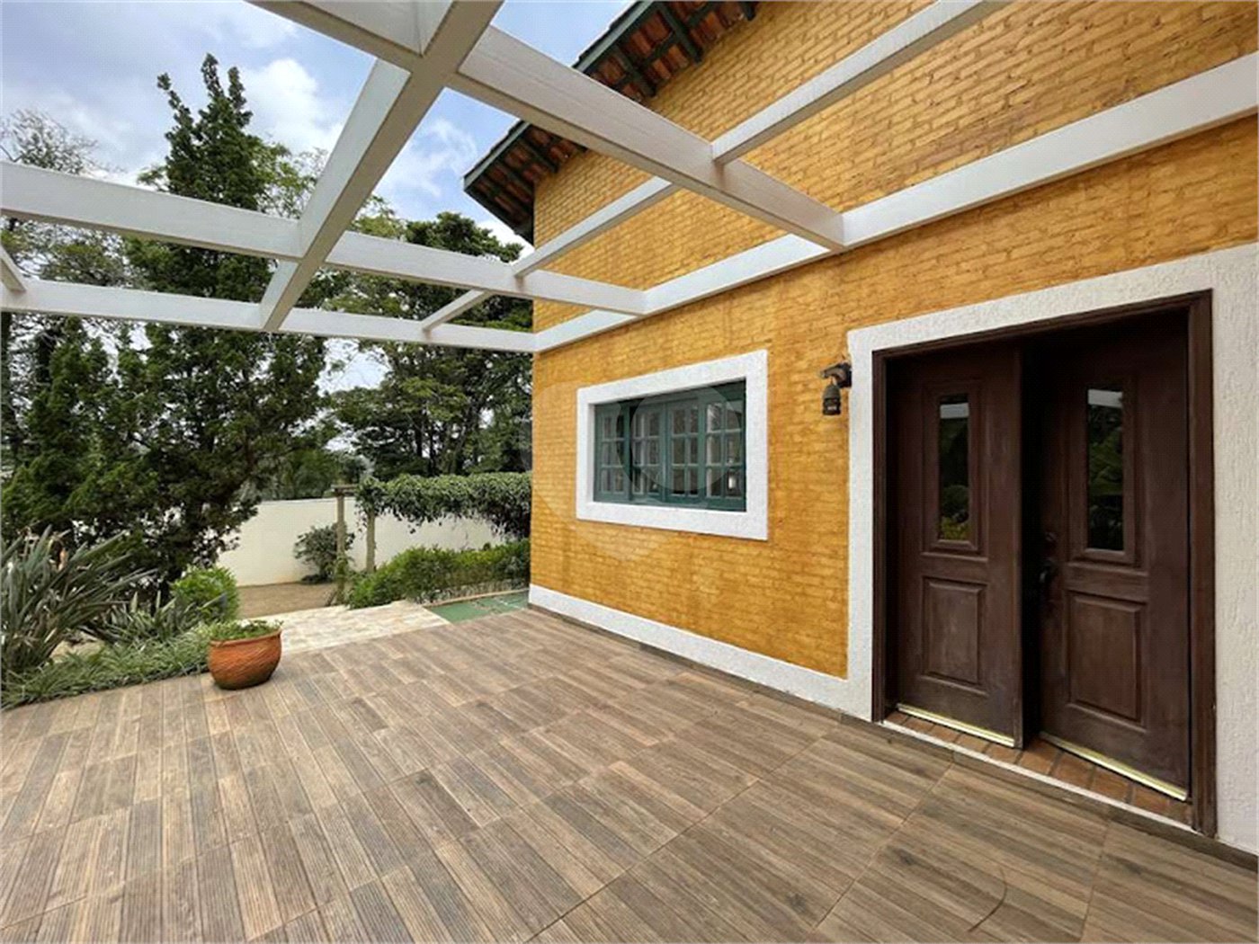 Casa à venda com 4 suítes no condomínio Miollo da Granja, Cotia - SP