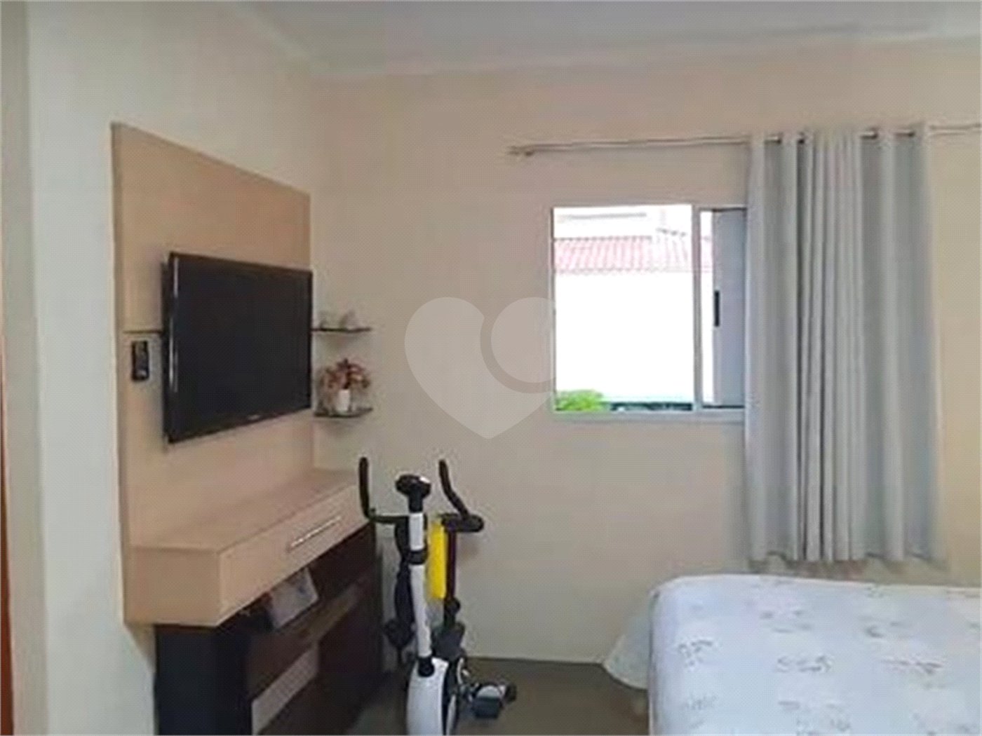 Sobrado à venda com 3 quartos, sendo 1 suíte,  em Parque Vitória, São Paulo, SP