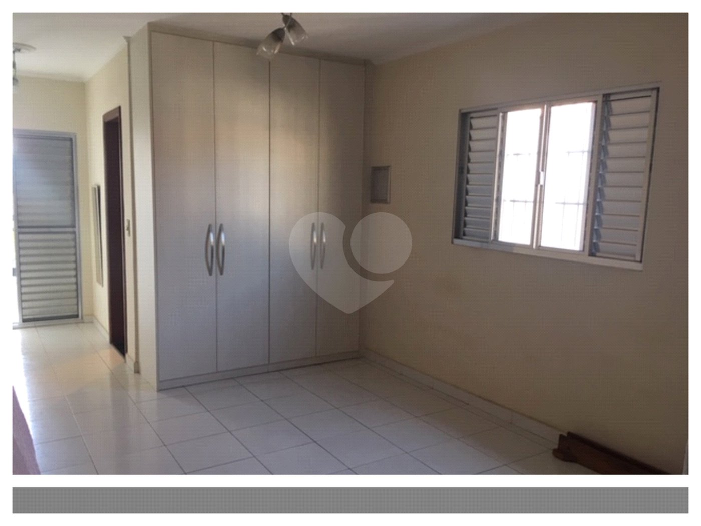 Sobrado à venda com 3 quartos, sendo 1 suíte, em Vila Guilherme, São Paulo, SP