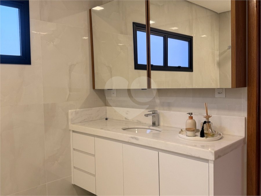 Casa à venda com 3 suítes no condomínio Saint Patrick, Sorocaba - SP