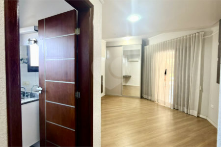 Casa à venda com 4 suítes no condomínio Parque Village Castelo, Itu - SP