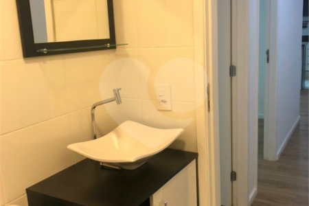 Apartamento à venda ou para alugar com 2 quartos em Parque Vitória, São Paulo, SP