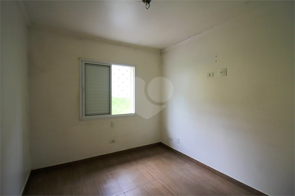 Casa à venda com 3 quartos, sendo 1 suíte, no condomínio Village St. Louis, São Paulo - SP