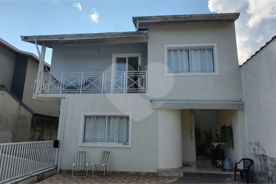 Casa à venda com 5 quartos, sendo 3 suítes,  em Capoavinha, Mairiporã, SP