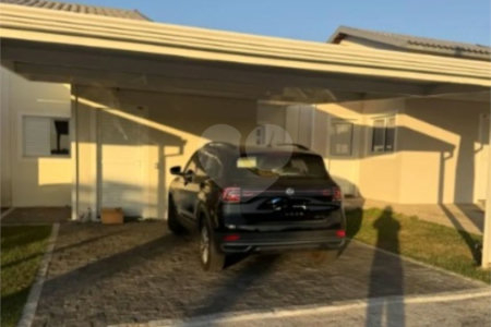 Casa à venda com 2 quartos, sendo 1 suíte,  no condomínio Village Amato Reserva, Sorocaba - SP