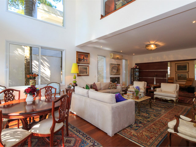 Casa à venda com 4 suítes no condomínio Vila Alba, São Paulo - SP