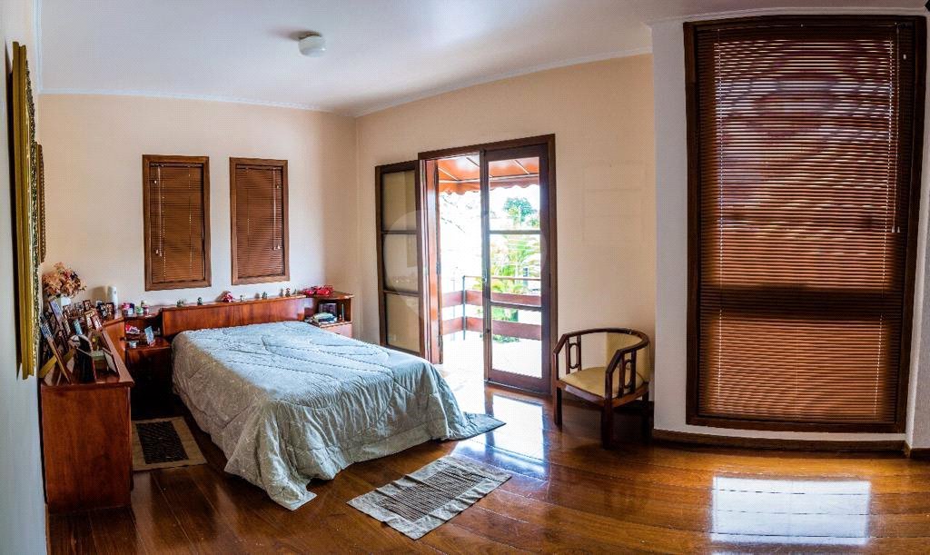 Sobrado à venda com 4 quartos, sendo 3 suítes, em Mandaqui, São Paulo, SP