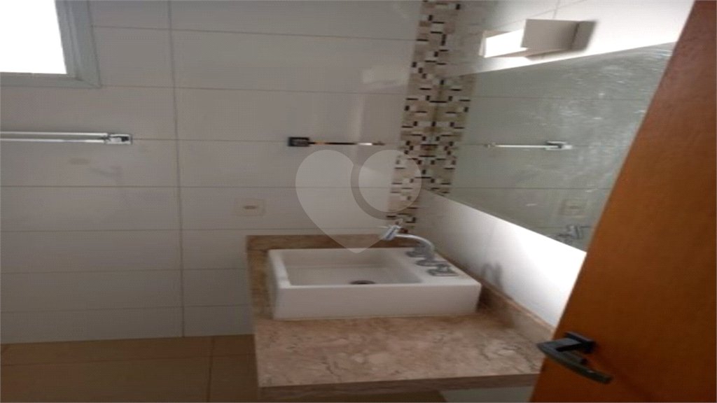 Casa à venda com 4 quartos, sendo 2 suítes, em Jardim Antártica, Ribeirão Preto, SP