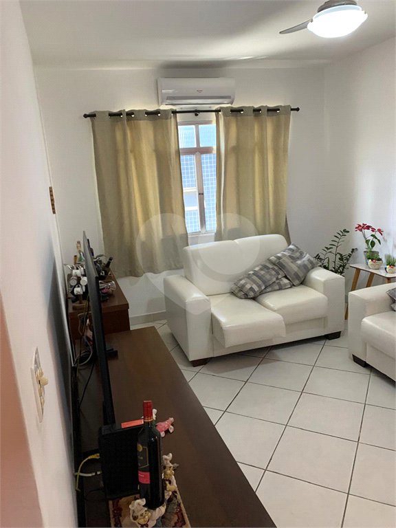 Apartamento à venda com 2 quartos, sendo 1 suíte,  em Canto do Forte, Praia Grande, SP