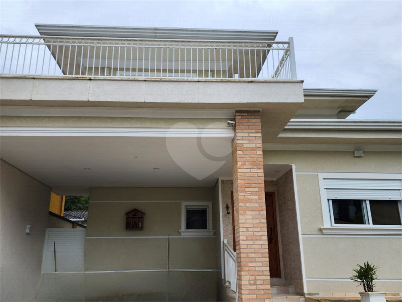 Casa à venda com 4 suítes no condomínio Pedra Grande, Atibaia - SP