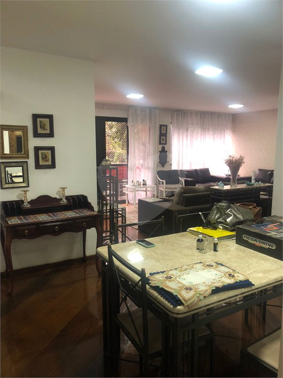 Apartamento à venda com 3 quartos, sendo 1 suíte, em Saúde, São Paulo, SP