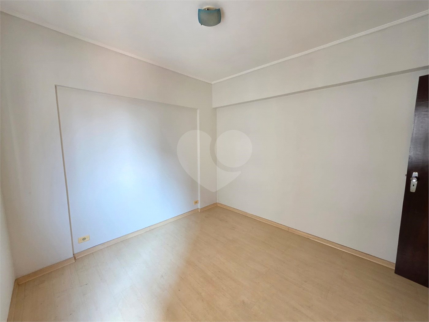 Apartamento à venda com 1 suíte em Vila Guarani, São Paulo, SP