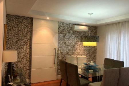 Casa à venda com 4 quartos, sendo 2 suítes, no condomínio Sunríse, São Paulo - SP