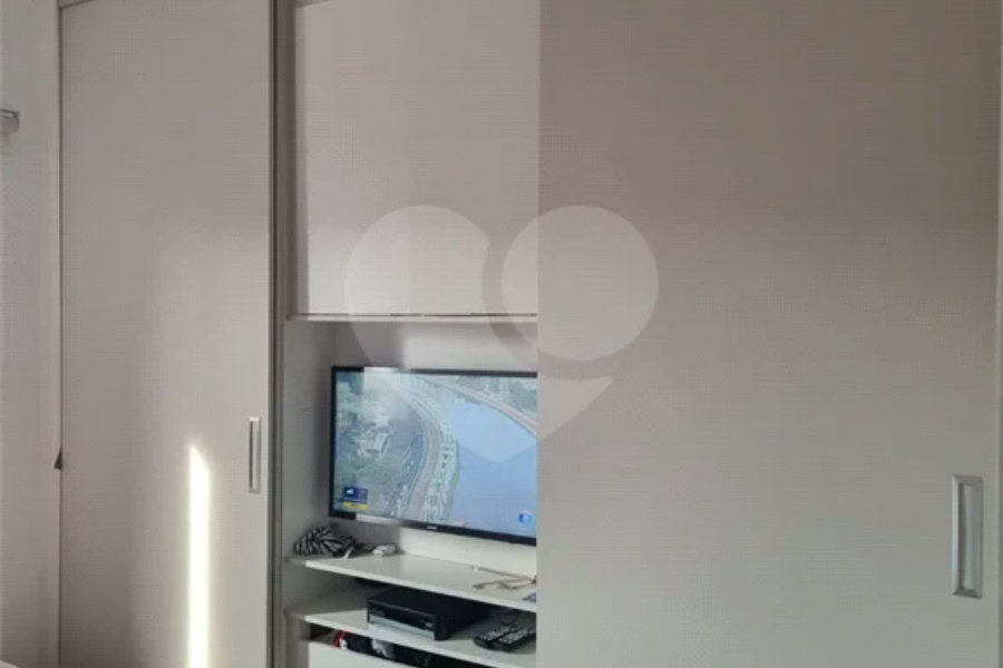Casa à venda com 2 suítes no condomínio Residencial Maracujás, São Paulo - SP