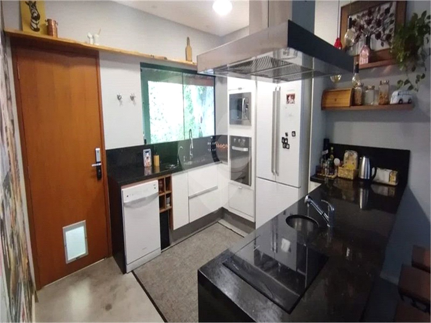 Casa à venda com 3 suítes no condomínio Sausalito, Mairiporã - SP