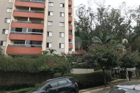 Apartamento à venda com 3 quartos, sendo 1 suíte, em Vila Andrade, São Paulo, SP