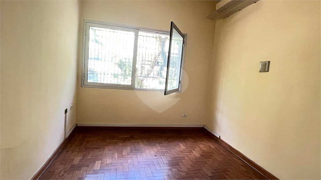 Casa à venda com 3 quartos, sendo 1 suíte, em Brooklin, São Paulo, SP