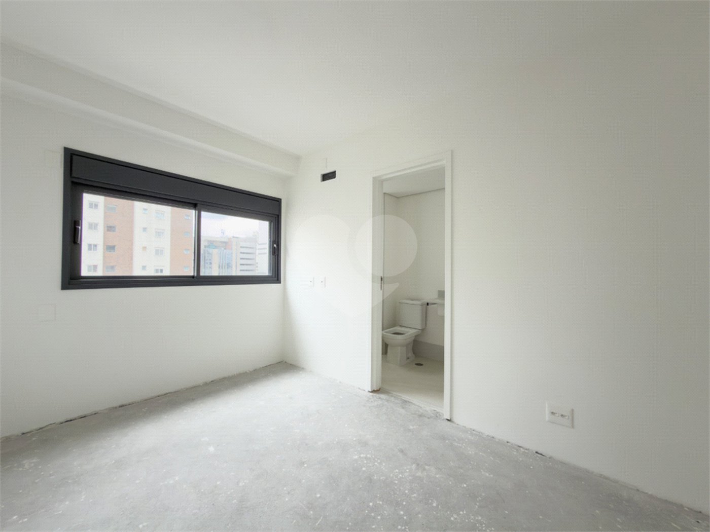Apartamento à venda com 3 suítes em Vila Nova Conceição, São Paulo, SP