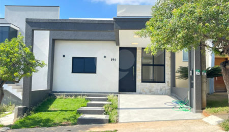Casa à venda com 3 quartos, sendo 1 suíte,  no condomínio Horto Florestal Iii, Sorocaba - SP