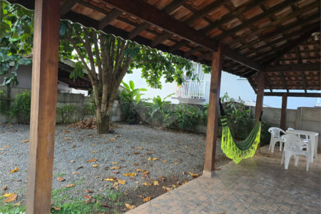Casa à venda com 2 quartos, sendo 1 suíte, em Ressaca, Atibaia, SP
