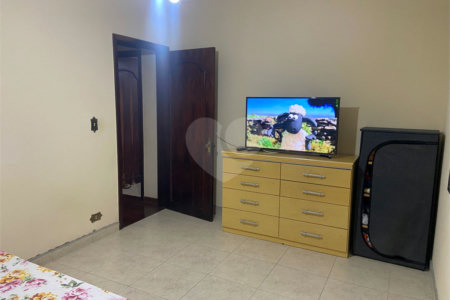 Casa à venda com 4 quartos, sendo 1 suíte, em Jardim Rincão, Arujá, SP