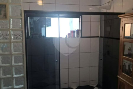 Sobrado à venda com 3 quartos, sendo 1 suíte, em Bocaina, Ribeirão Pires, SP