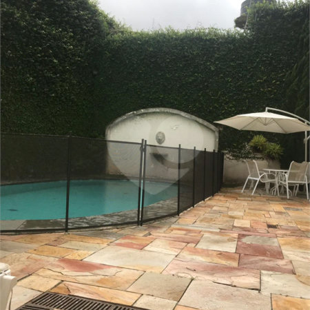 Casa à venda com 4 suítes em Jardim Leonor, São Paulo, SP