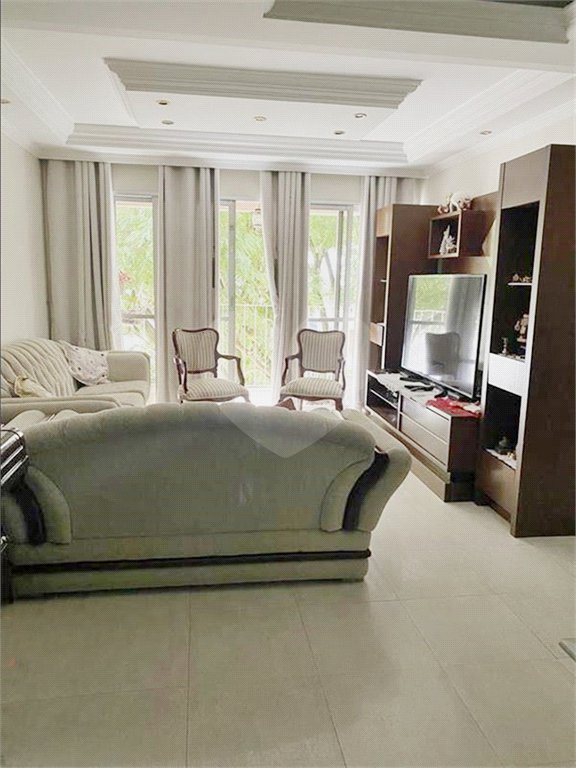 Apartamento à venda com 3 quartos, sendo 1 suíte, em Vila Paulicéia, São Paulo, SP