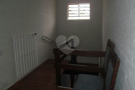 Sobrado à venda com 8 quartos, sendo 2 suítes, em Campo Belo, São Paulo, SP